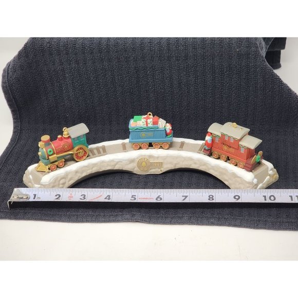 Vintage Hallmark Keepsake 1991 Train Tressel And 3 Trains Christmas Ornaments - Picture 2 of 5